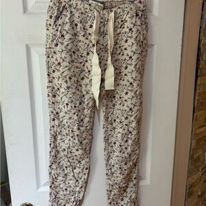 Abercrombie & Fitch Cream Floral Sleep Pants